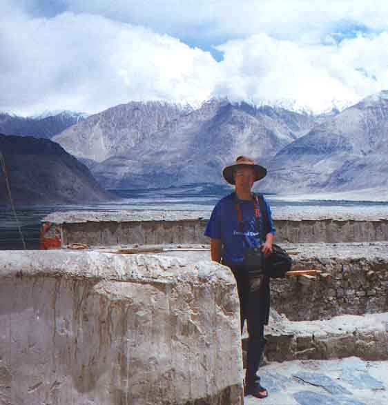 AsianIndianaJonesGoofball.JPG (29906 bytes)